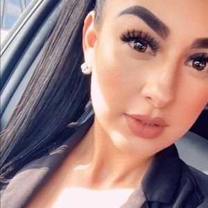 Meet your Posher, Nayeli